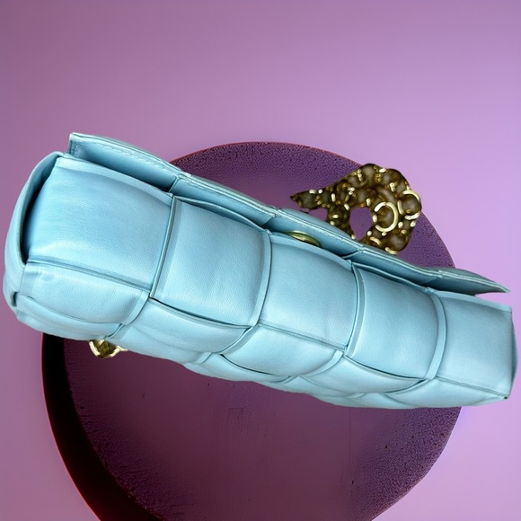 NEW Luxe Sky Blue Woven Vegan Leather Goldtone Chain Top Handle / Shoulder Bag - Picture 15 of 16